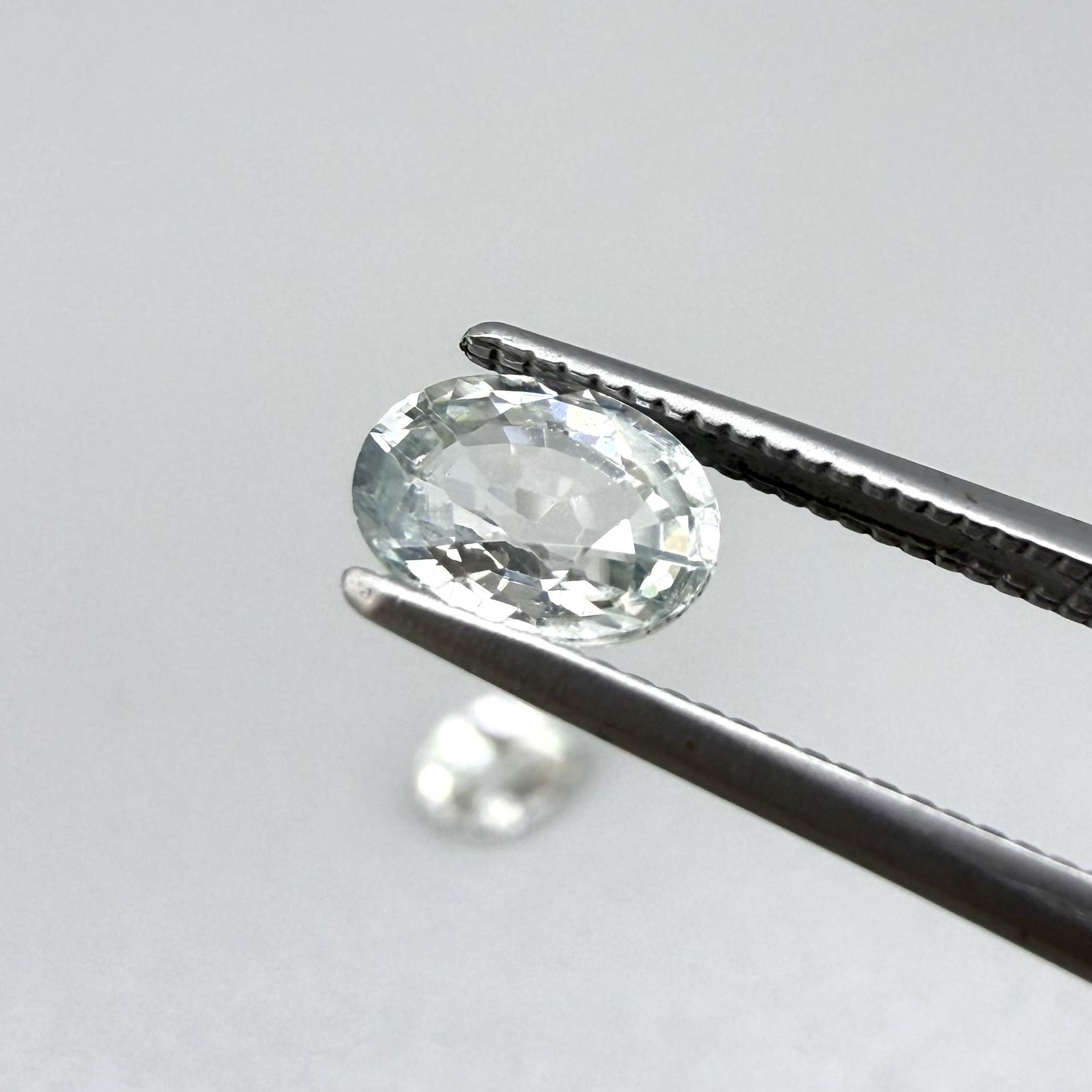 Natural White Blue Aquamarine gemstone set, oval cut 