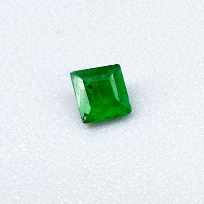 Natural Green Emerald gemstone princess cut