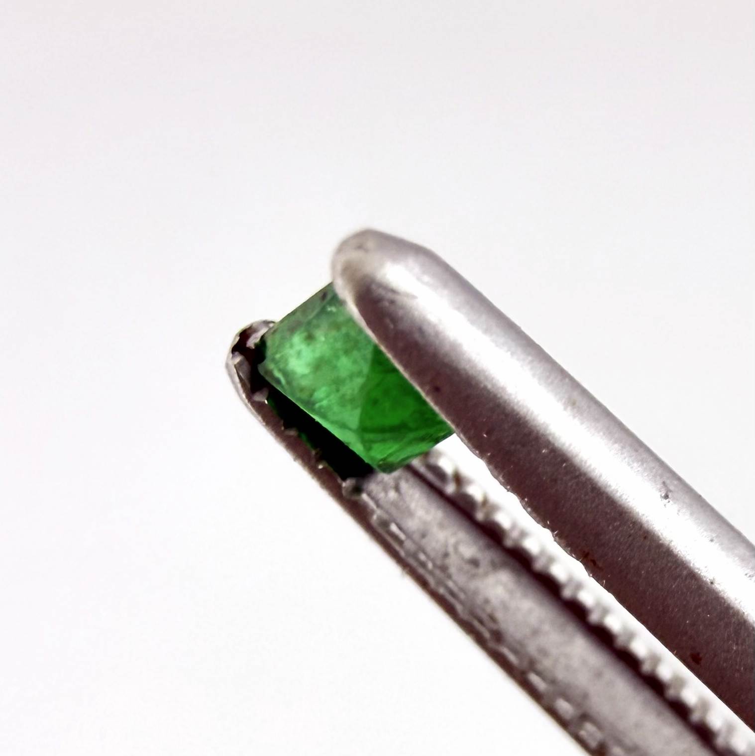 Natural Green Emerald gemstone princess cut