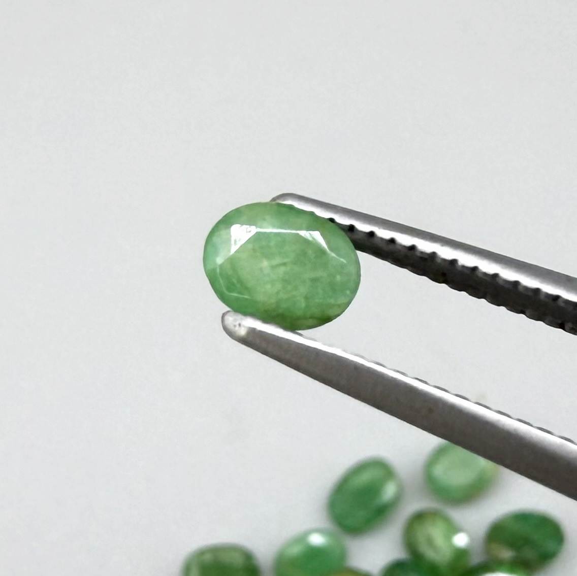 2.3 ct natural emerald lot from Zambia, oval stones 