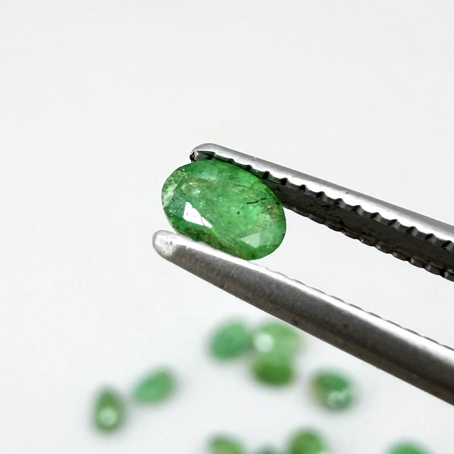 2.3 ct natural emerald lot from Zambia, oval stones 
