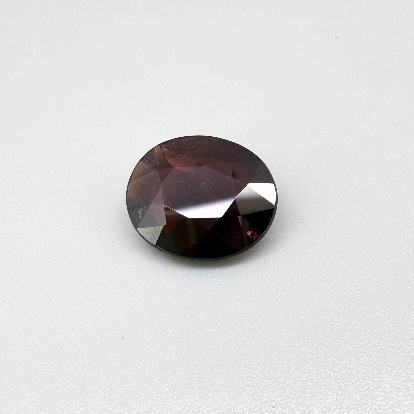 9.63 ct purplish-red pyrope garnet with rich natural color