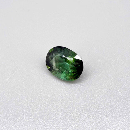 Natural green tourmaline from Africa, oval cut, 3.17 ct with vibrant green color and natural brilliance.