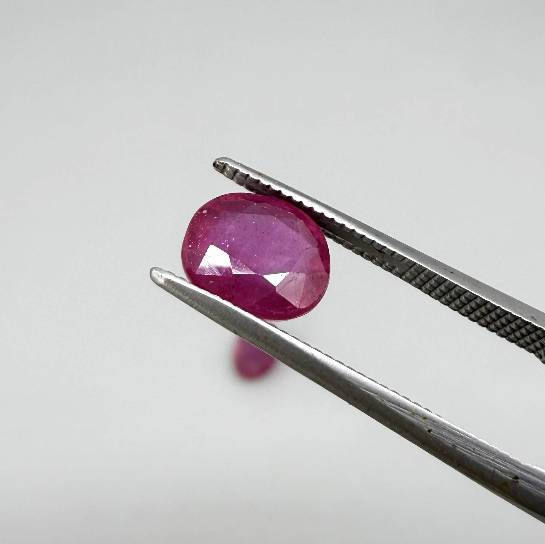 Natural Ruby Pair 4.43 ct from Mozambique – matching oval faceted pinkish-red gemstones