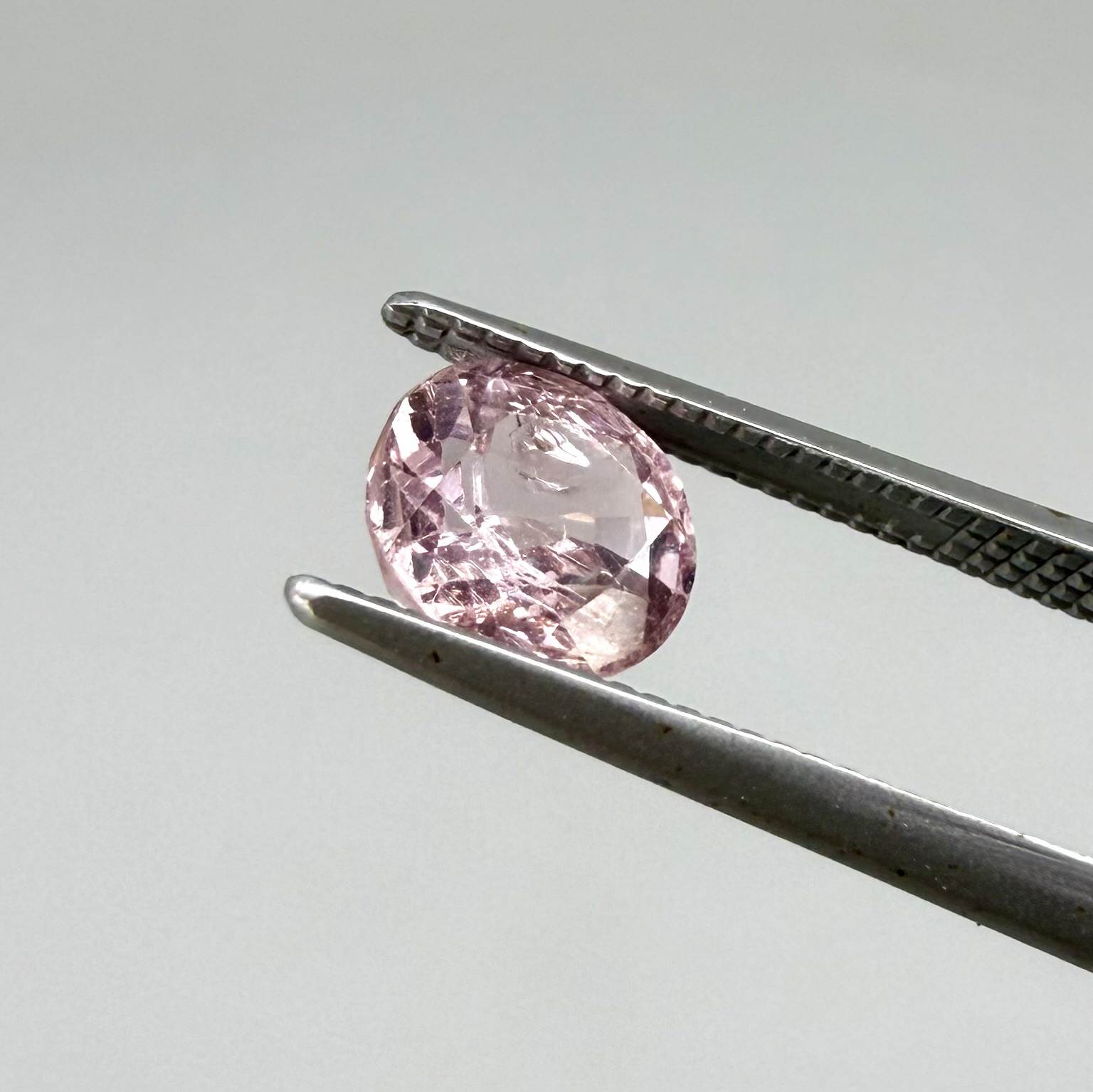 Natural Pink Spinel 1.14 ct from Tanzania – unheated round faceted gemstone with eye-clean clarity and lively brilliance
