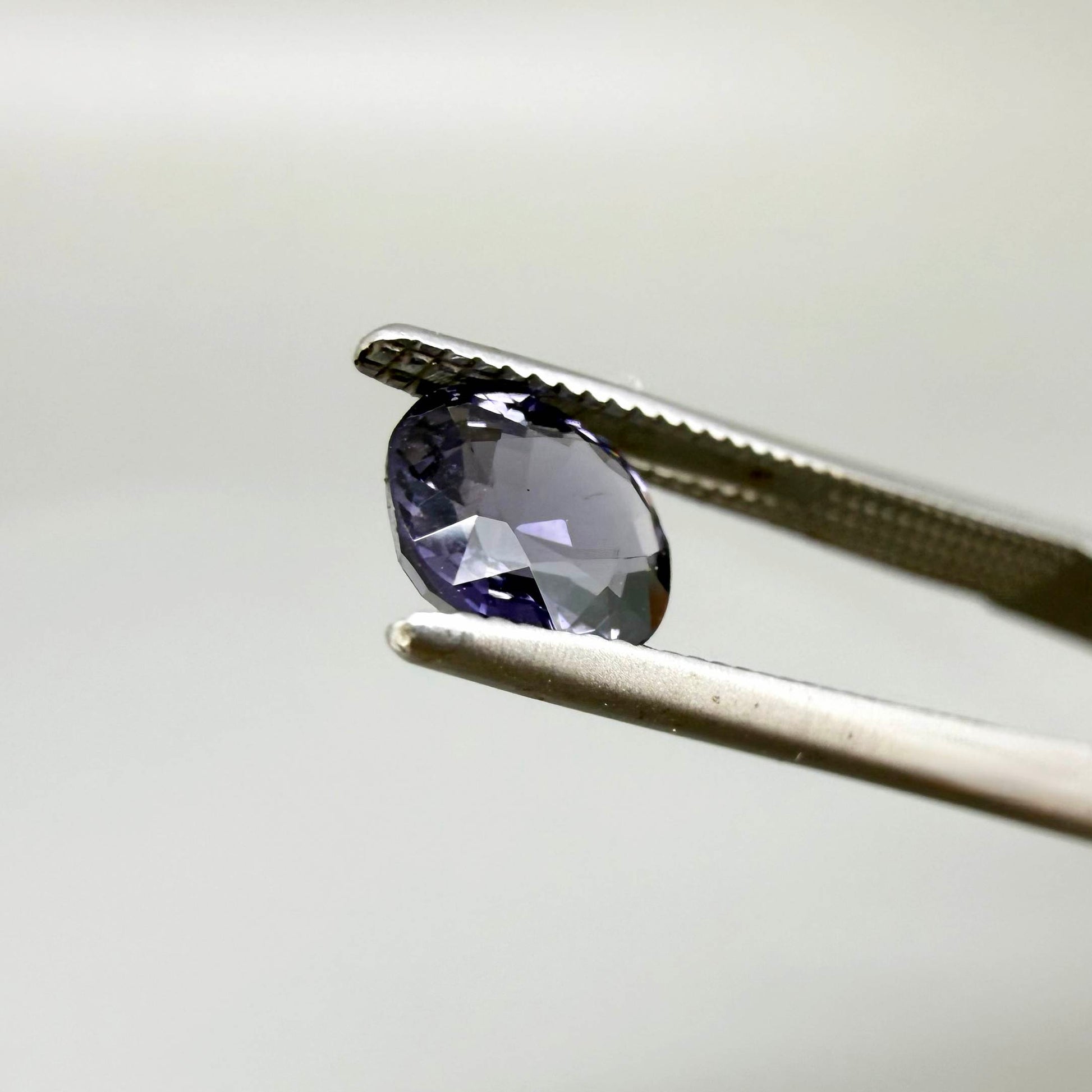 Natural Violet Spinel 0.78 ct from Tanzania – unheated round faceted gemstone with eye-clean clarity and lively brilliance