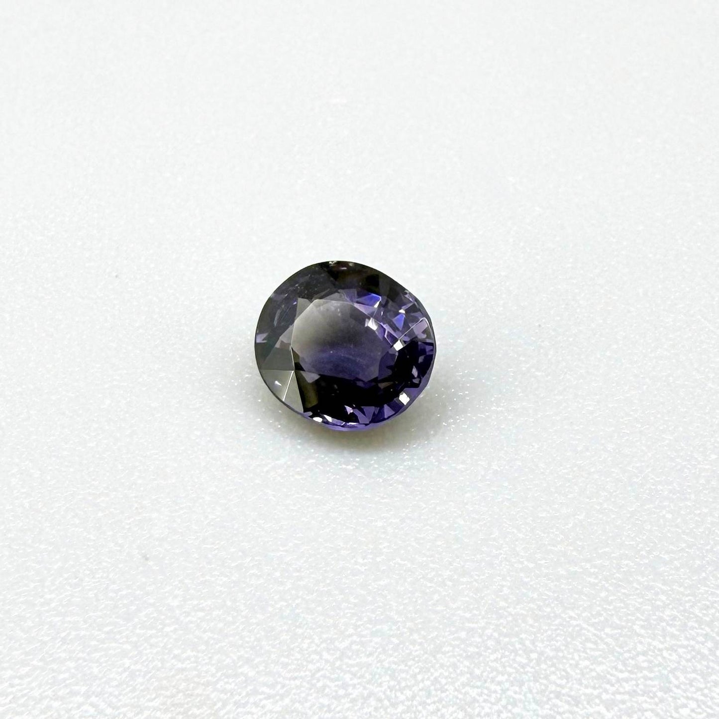 Natural Violet Spinel 0.78 ct from Tanzania – unheated round faceted gemstone with eye-clean clarity and lively brilliance