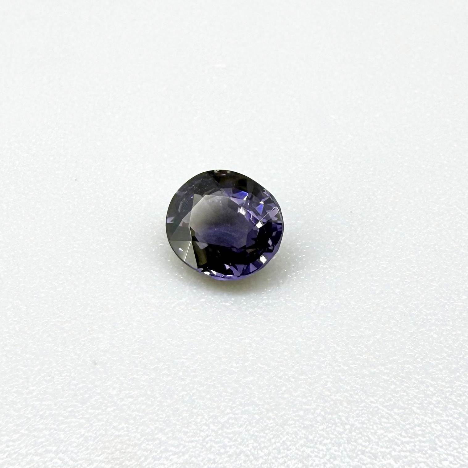 Natural Violet Spinel 0.78 ct from Tanzania – unheated round faceted gemstone with eye-clean clarity and lively brilliance