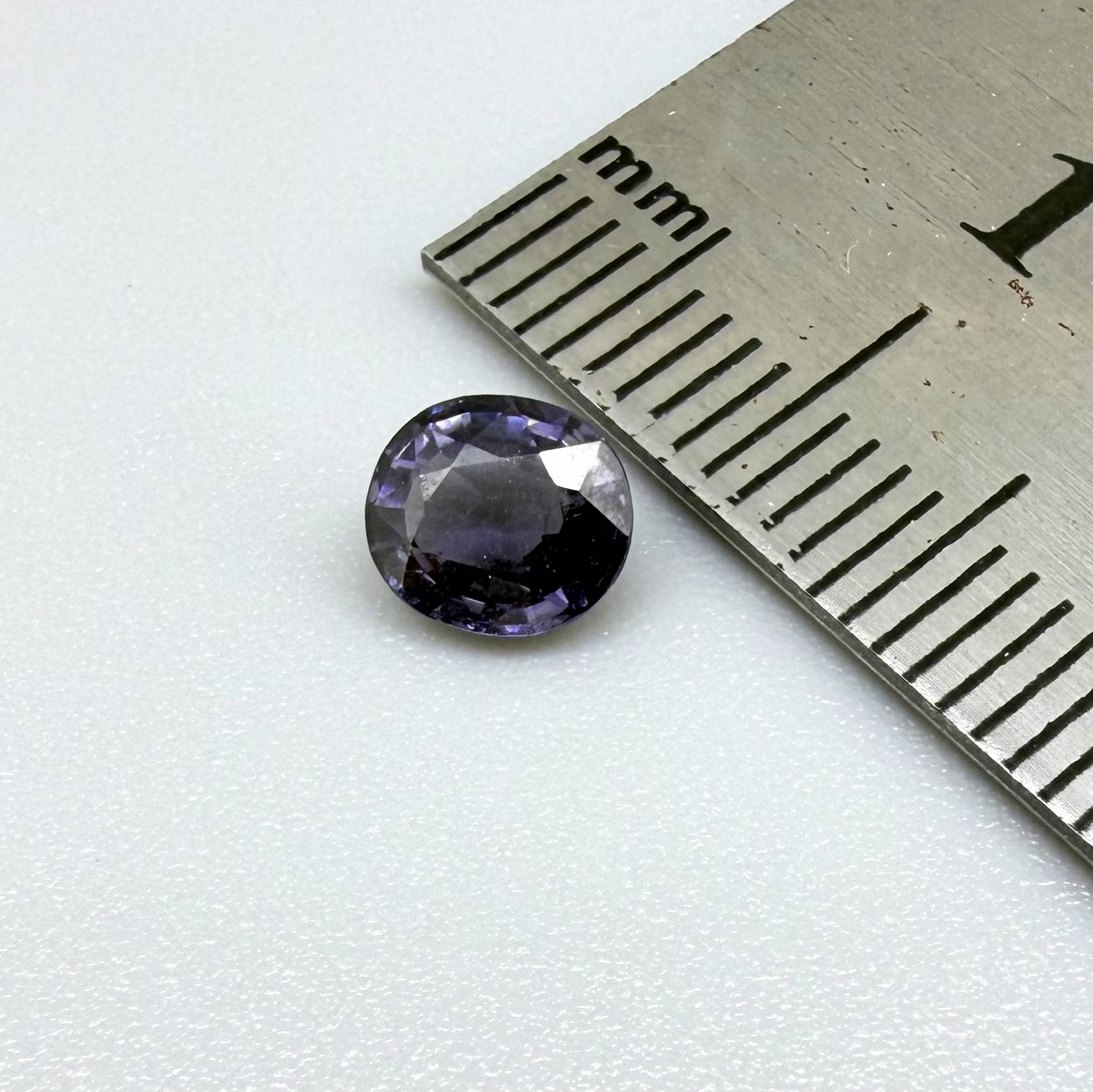 Natural Violet Spinel 0.78 ct from Tanzania – unheated round faceted gemstone with eye-clean clarity and lively brilliance