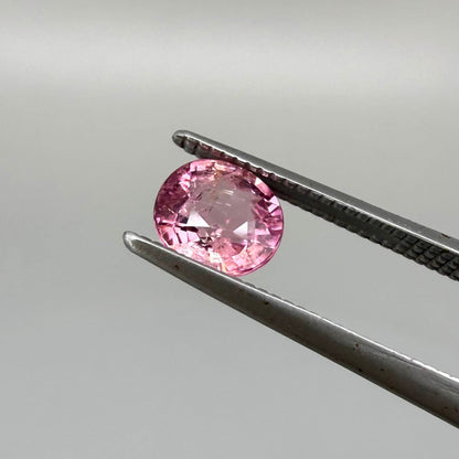 Natural untreated rich pink tourmaline, 0.73 ct round cut from Nigeria with rich pink colour, eye-clean clarity and lively brilliance