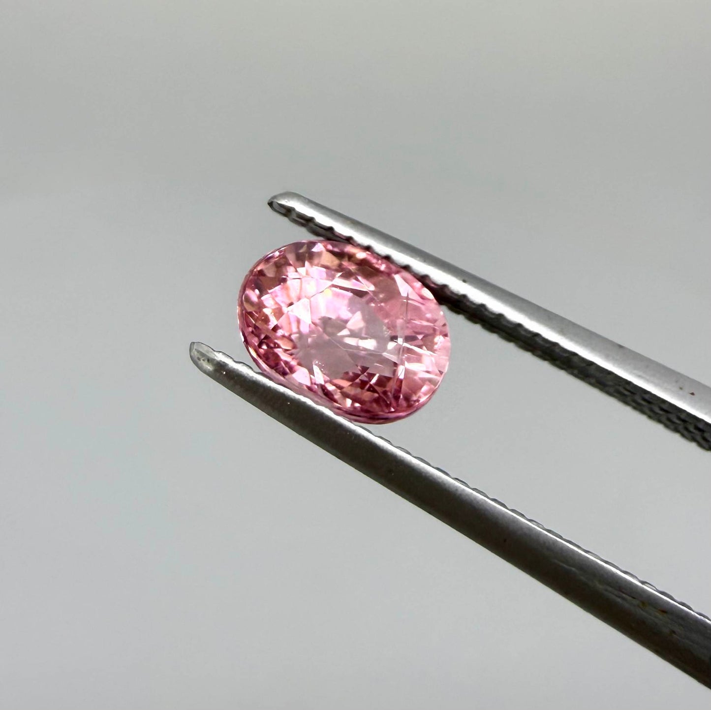 Pink Tourmaline Oval - 0.91 Ct
