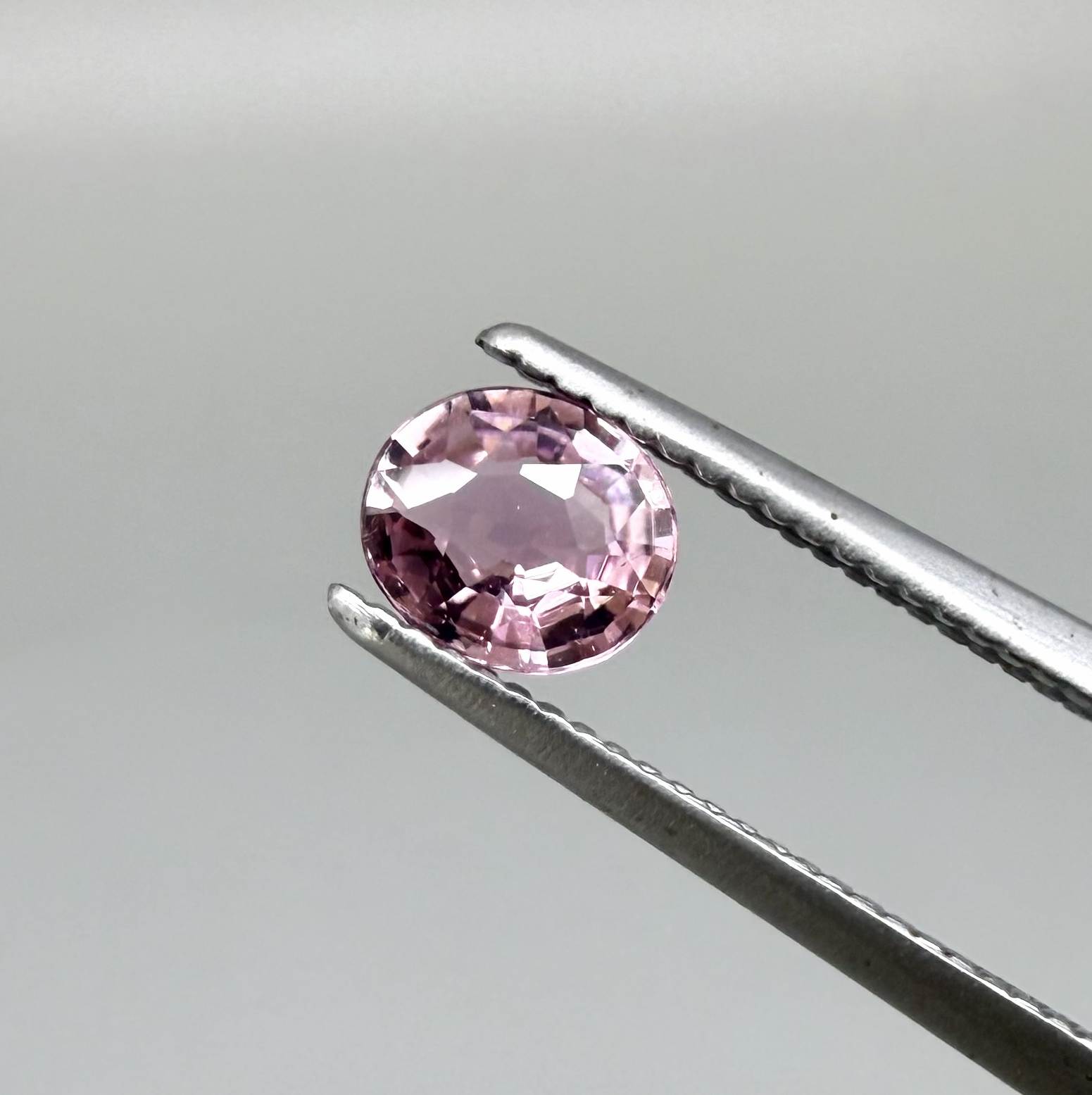 Natural untreated pink tourmaline, 0.31 ct round cut from Nigeria with soft pink colour and lively brilliance.