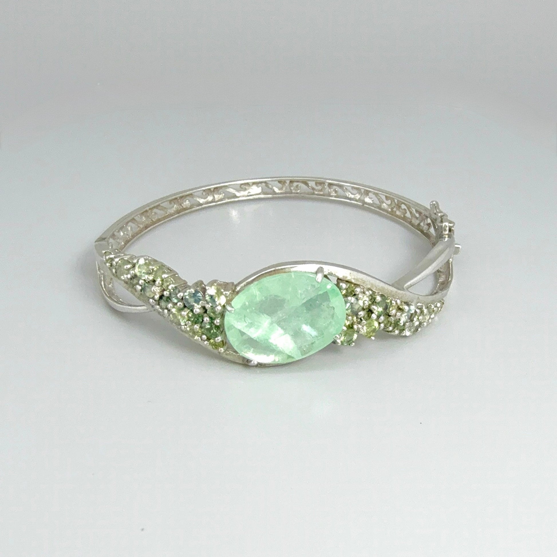 Fluorite and sapphire silver bangle plated in white gold