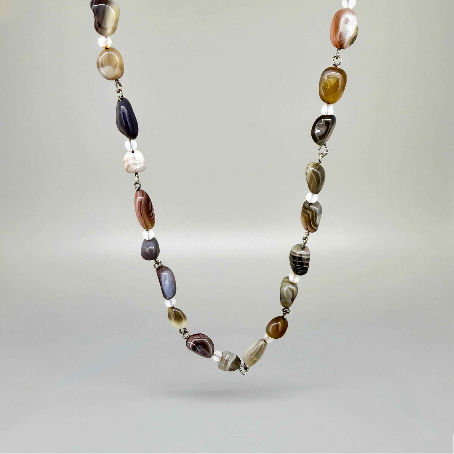Agate necklace with mixed natural brown, grey, white, and amber beads, 44 cm