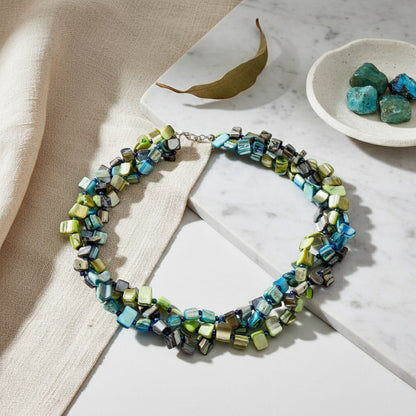 Mother-of-pearl necklace with iridescent multicolor shell beads, 47 cm / 18.5 in.