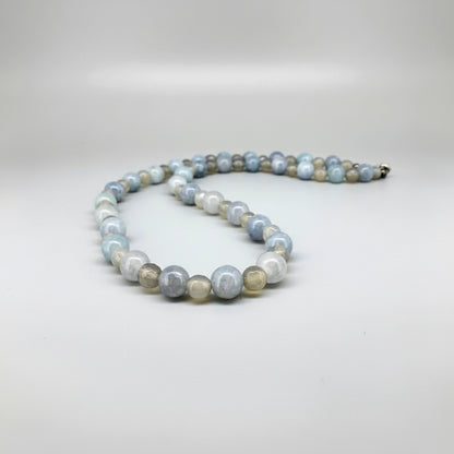 Handcrafted 43 cm agate beaded necklace in soft blue, beige, and cream tones, featuring a mix of matte and polished round beads.