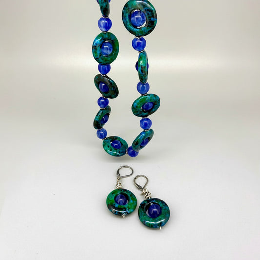 Chrysocolla and quartz beaded necklace in blue and green tones, 44 cm.