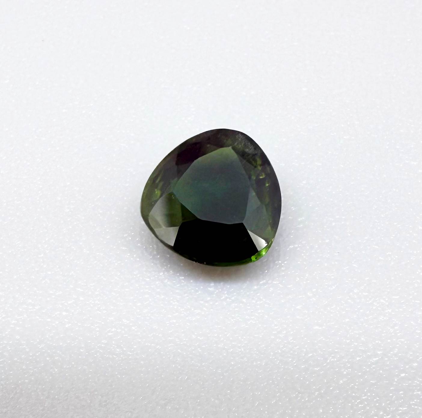 Natural Green Sapphire, trillion cut, heated, from Bangkaja Thailand
