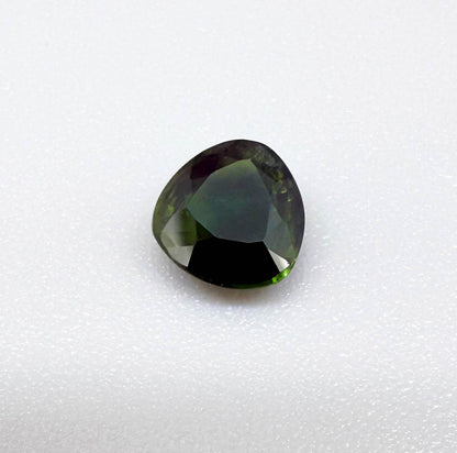 Natural Green Sapphire, trillion cut, heated, from Bangkaja Thailand