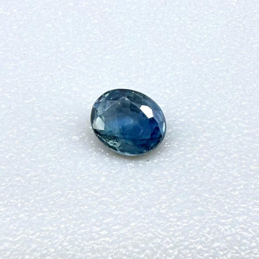 0.16 ct natural Pailin sapphire from Cambodia, oval cut.