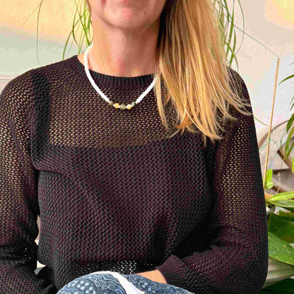 White jade beaded necklace with warm-toned center accents, 43 cm / 16.9 in.