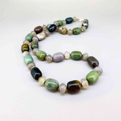 Quartz beaded necklace, 66 cm / 26 in long, with natural multicolor quartz stones in earthy green and brown tones.