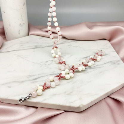 Rose quartz jewelry set with necklace and bracelet, featuring pink and red floral beads, necklace 42 cm / 16.5 in, bracelet 18 cm / 7.1 in.