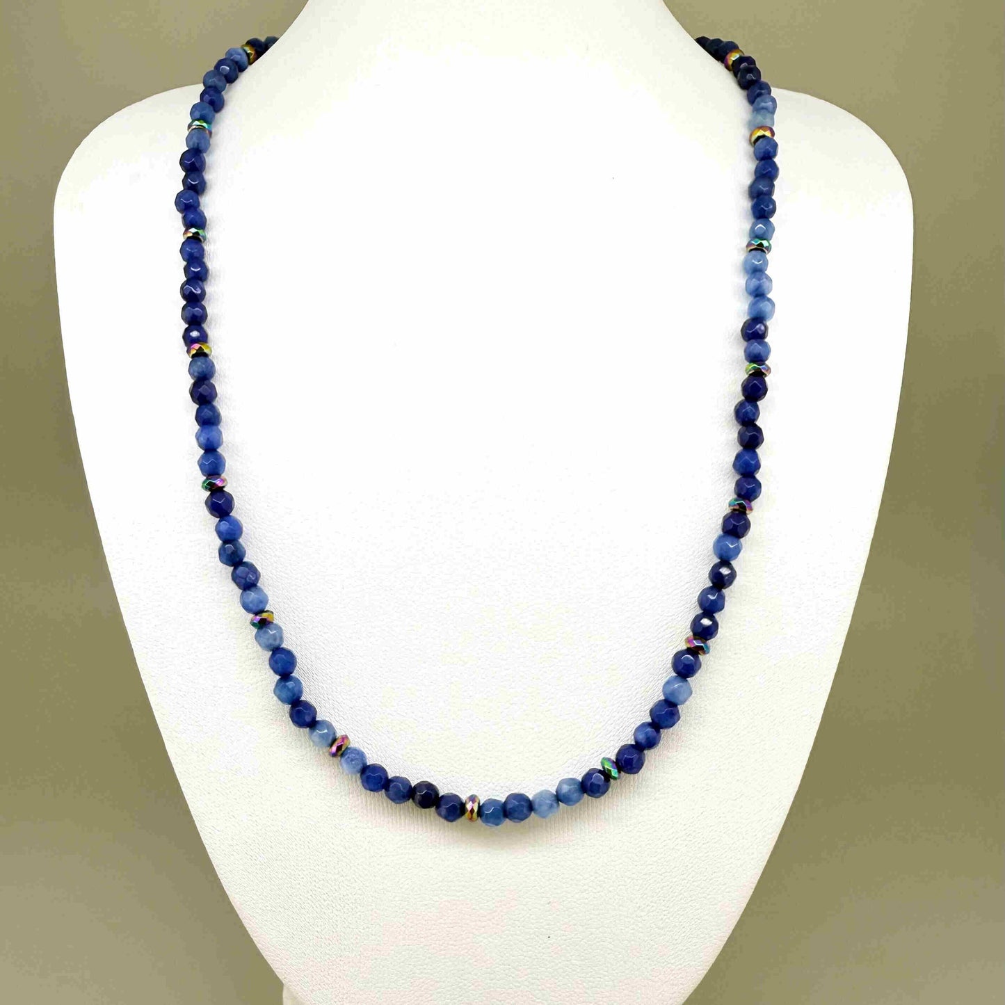 Blue jade and hematite necklace, 42 cm