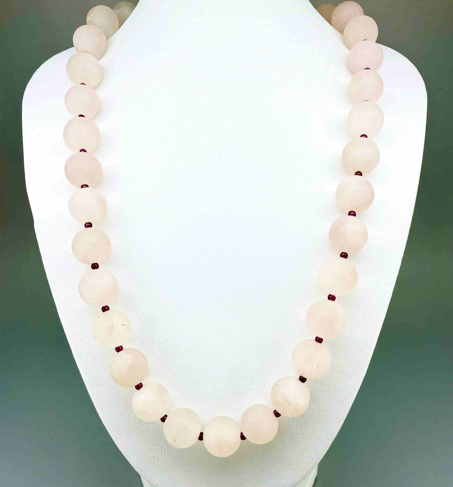 Matte rose quartz beaded necklace, 44 cm long, featuring softly polished natural rose quartz spheres in pale pink tones.