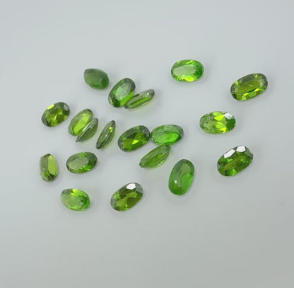 Vibrant Chrome Diopside Lot Oval 4.75 Ct