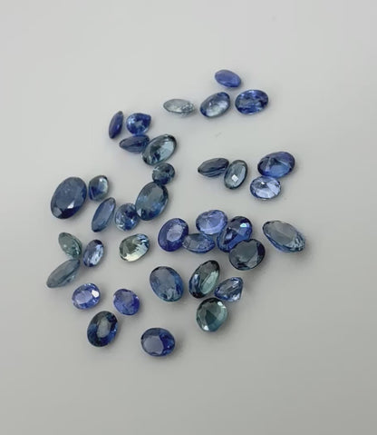 Blue Hues Sapphire Lot Oval 4.64 Ct