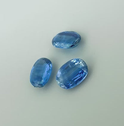 Cornflower Blue Kyanite Oval Set 2.73 Ct