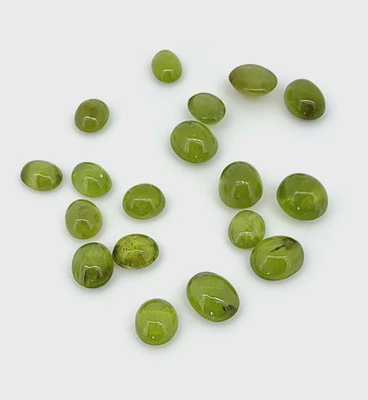 Bi-Color (Yellow Green) Sapphire Lot Cabochon 33.67 Ct