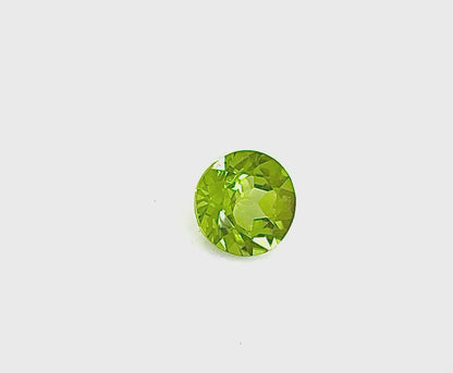 Yellow Green Peridot Round 1.36 Ct